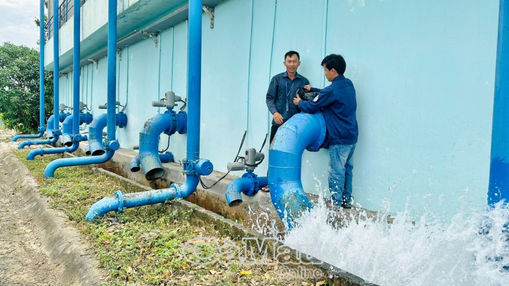 Cần giải pháp lâu dài đảm bảo cấp nước người dân
